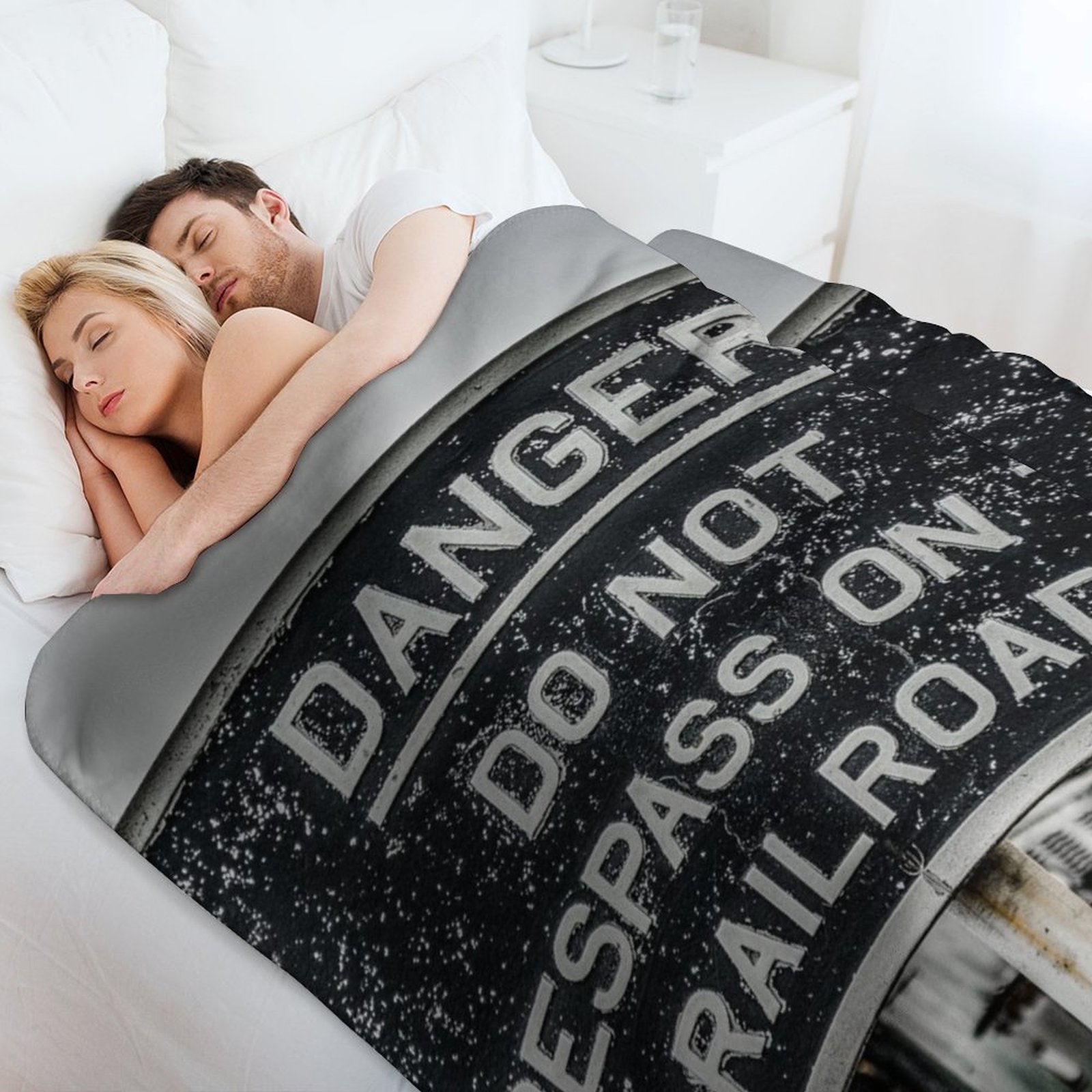Koc Danger Zone Throw Blanket  – 3D Printing Zone recenzja i cena